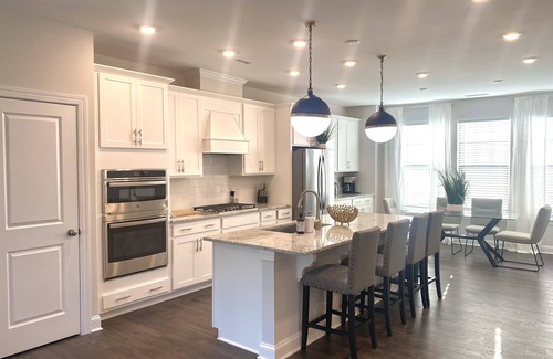 Durham House | New Modern Home near RDU-1st floor bedroom