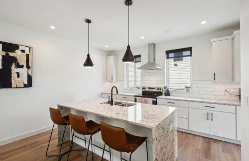 Iowa City House | New Modern Townhome with Rooftop Patio townhouse