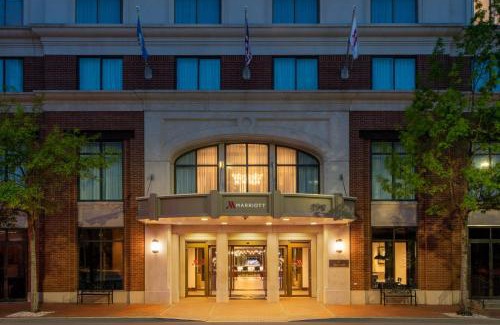 Arts/Warehouse District Hotel | New Orleans Marriott Warehouse Arts District