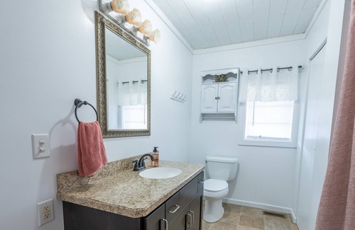 Millersburg Cabin | New! Outback Lodge. Large 3 story Cabin!