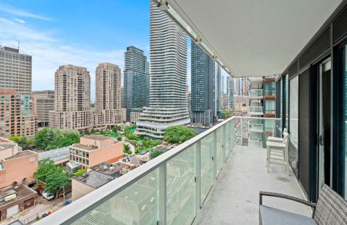 Church and Wellesley Apartment | New Panoramic view 2BD & Den in Downtown Toronto