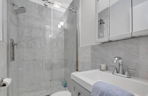 Parker Ridge House | NEW Paradise Palm Bungalow 4 bed 2 bath with Heated Pool