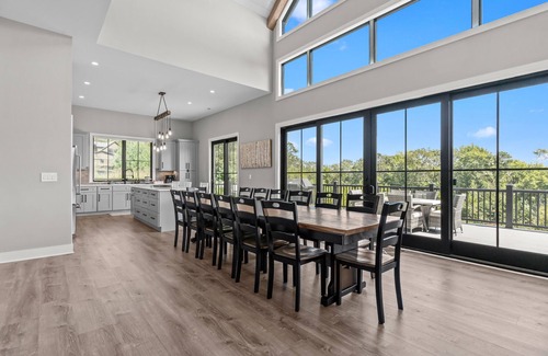 Lake Harmony Estates House | NEW! “Pocono Grand Chalet”at Big Boulder! Ski, Lake, Beach, Pool, Hot tub.,