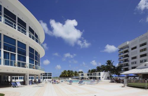 Mid Beach Apartment | New Point Miami Beach Apartments
