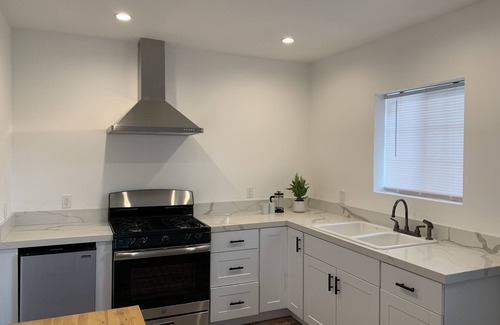 Valley Glen House | New Private house near studios