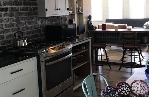 Mystic Island House | NEW REMODELED BUNGALOW! Beautifully decorated on Lagoon in a great location