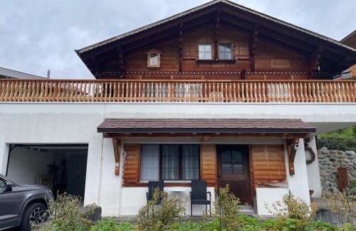 Hünibach Apartment | New renovated Studio in Chalet Kuckuk