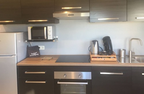 Flemalle House | New residence with private parking and 2 apartments for 4 people each.