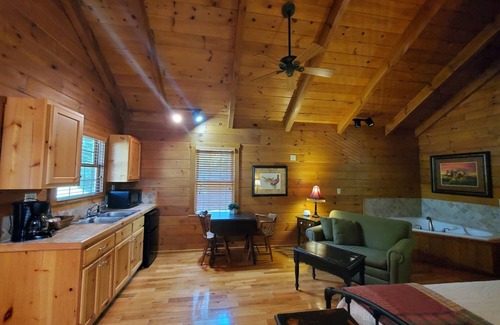 Galax Cabin | New River Trail Cabins
