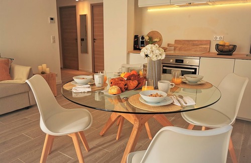 Golfe Juan Apartment | NEW ! Sabaï Riviera 2 CH 2 bath 200m² terrace garden 6 people Beaches 300m