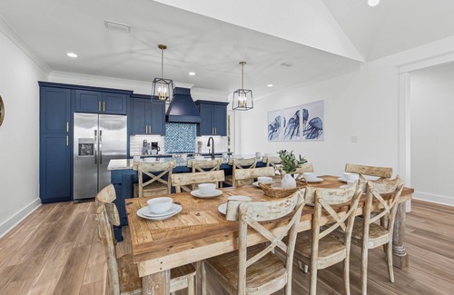Audubon Place House | NEW ~ Sandy Clam V ~ Sleeps 11
