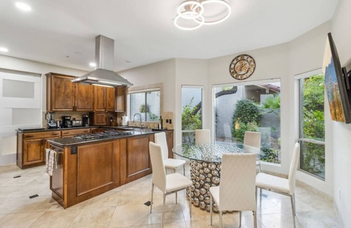 Sundown Estates House | NEW Serene/Upscale/Fenced Pool-Central Scottsdale