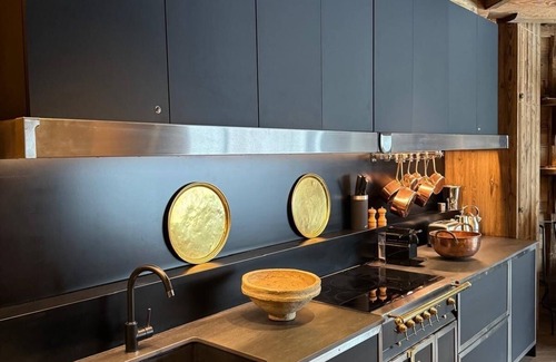 Val-d'Isere Apartment | NEW Squaw Valley - in the heart of the old town