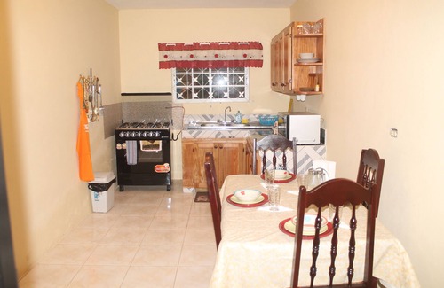 Spanish Town House | NEW! Suburban Apartment with Comfortable Queen-size beds