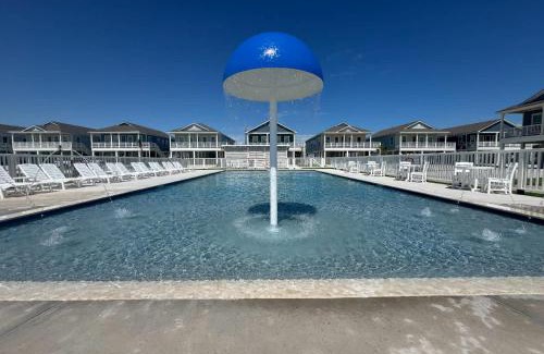 Galveston House | New Sunny Villa-1 Block From Beach