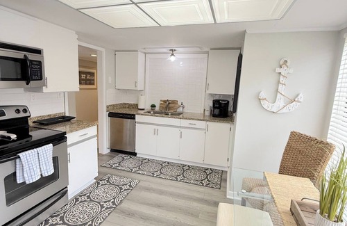 Saint Helena Island Villa | New to VRBO 3 Bedroom Villa - Golf cart included - 604 Newhaven