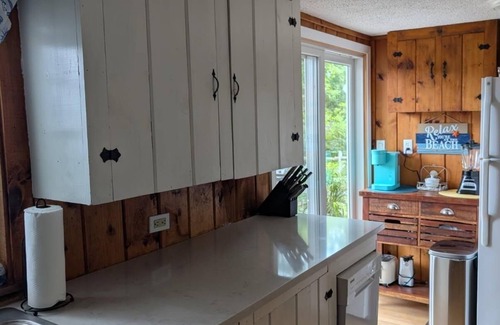 West Dennis Cottage | New updates! Relaxing cottage, Walk to Beach 10 min. to South Village Beach ποΈ