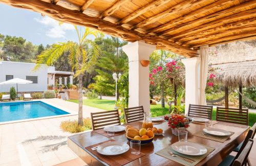 Santa Gertrudis Villa | New! Villa Can Curreu III - Santa Gertrudis