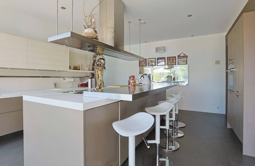 Saint-Gely-du-Fesc Villa | NEW ! Villa Popcorn, designed for light and views