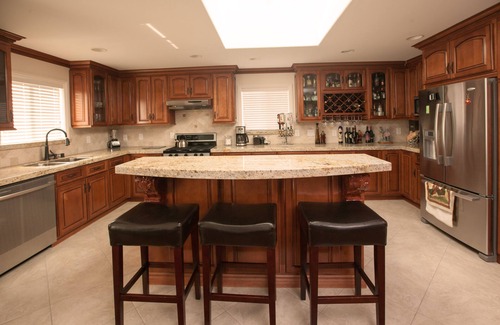 Staumbaugh Heller House | NEWER CONSTRUCTED BAY AREA HOUSE FOR VACATION OR BUSINESS