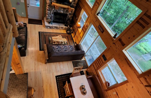 Comstock House | Newer Lake Home located near Turtle Lake/Cumberland area