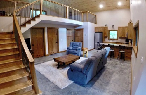 Viola Cabin | Newly Built Cabin in the Driftless Area