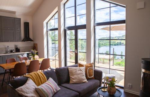 Jarvso House | Newly built cabin with sauna, fireplace and amazing view