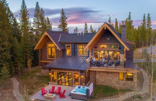 Peak 8 House | Newly built Luxury Home, 5-Star Finishes, SHUTTLE to slopes, backs to Breckenridge Nordic Center!