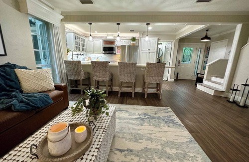 Royal Harbor House | Newly listed Waterfront Townhouse in Old Naples