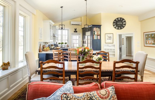 Great Barrington House | NEWLY REMODELED 3 BEDROOM COUNTRY CASTLE