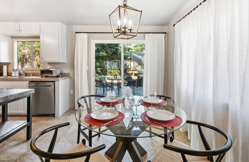Del Mar Heights House | Newly Remodeled 2BR Del Mar Seashore Delight: Near Torrey Pines & Beach