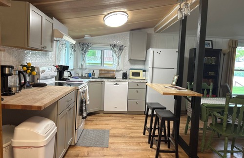 Maple Lake Cabin | Newly remodeled cabin with private dock on Maple Lake