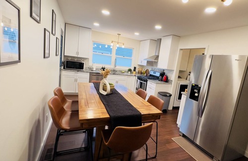 Bloomington House | Newly remodeled, family home - close to IU campus