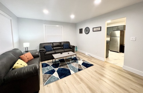 Highland Square House | Newly Remodeled Metro Parks Home