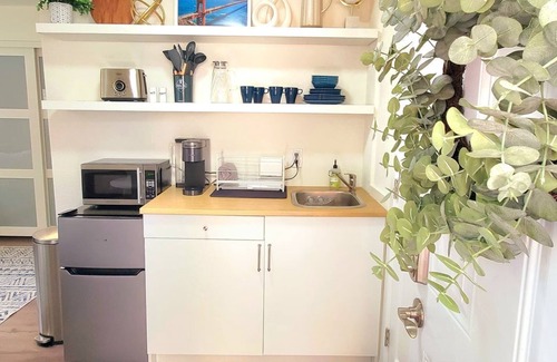 Benicia Apartment | Newly Remodeled Studio in between SF and Napa!