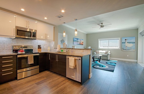 Indian Shores Condo | Newly Renovated Penthouse. See video (Pic. 3). Also see VRBO 576444