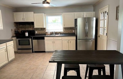 Owensboro House | Newly renovated- 2.5 mi to Downtown Riverfront