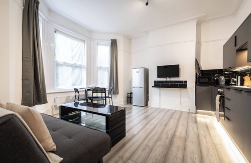 Portswood Apartment | Newly Renovated 2 Bed Ground Floor Apartment