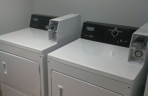 Red Deer Apartment | Newly renovated 2 Queen suite with Kitchenette