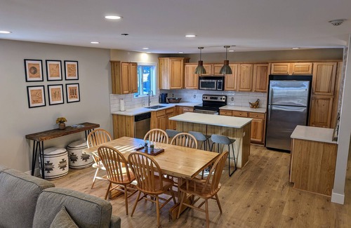 Arkdale Condo | Newly Renovated 3br retreat at Northern Bay!