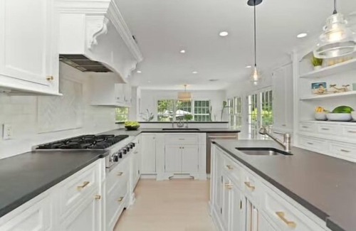Westport House | Newly renovated 6BR, Pool, Spa, ScreenPorch, 2 private acres, Heart of Westport.