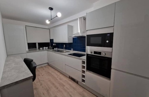 Hendon Apartment | Newly renovated apartment!