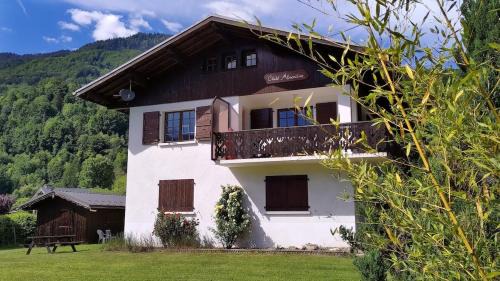 Verchaix Apartment | Newly renovated apartment in Verchaix Morillon