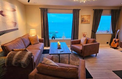 Haram Apartment | Newly renovated apartment in beautiful Haramsøy