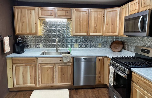 Bellevue House | Newly Renovated Barn in Bellevue - Close to Sandusky and Lake Erie activities!