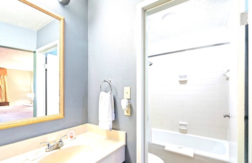 Williamsburg Hotel | Newly renovated boutique hotel close to College of William and Maryn