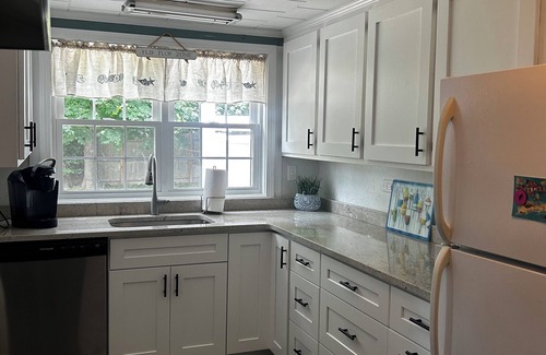 Falmouth House | Newly Renovated Cape House - 5 min walk to beach and downtown!