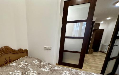 Arabkir Apartment | Newly-renovated comfortable apartment next to Metro Station