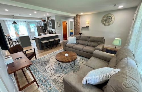 Blacksburg House | Newly Renovated, Conveniently Located Blacksburg Home