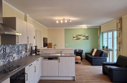 Gunzenhausen Apartment | Newly renovated family-friendly apartment, cycling/hiking on the Brombachsee.